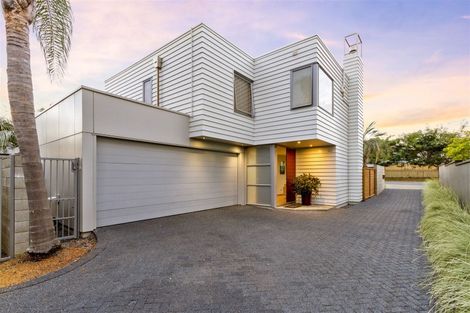 Photo of property in 52 Killarney Street, Takapuna, Auckland, 0622