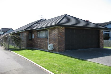 Photo of property in 35a Saint Ronans Avenue, Waterloo, Lower Hutt, 5011