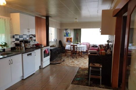 Photo of property in 277 High Street, Eltham, 4322