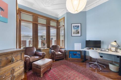 Photo of property in 127 Hargest Crescent, Saint Clair, Dunedin, 9012