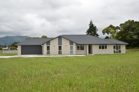 Photo of property in 21a Madison Street, Carterton, 5713