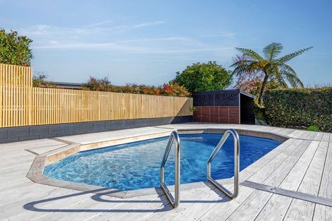 Photo of property in 96 Long Melford Road, Awapuni, Palmerston North, 4412