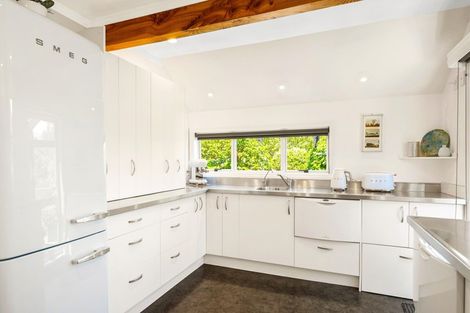 Photo of property in 9 Oak Street, Ebdentown, Upper Hutt, 5018