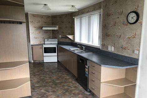 Photo of property in 28 Lothian Crescent, Strathern, Invercargill, 9812