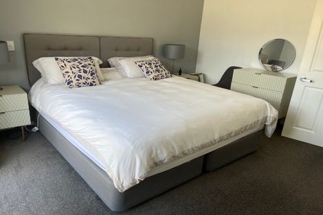 Photo of property in 1 Fletcher Way, Arrowtown, 9302