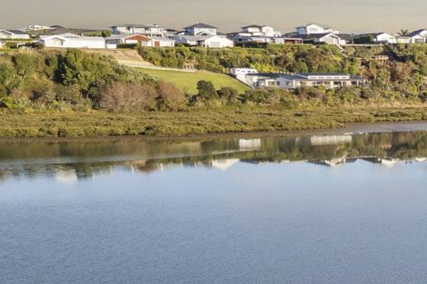 Photo of property in 83a Lynley Park Drive, Omokoroa, 3114