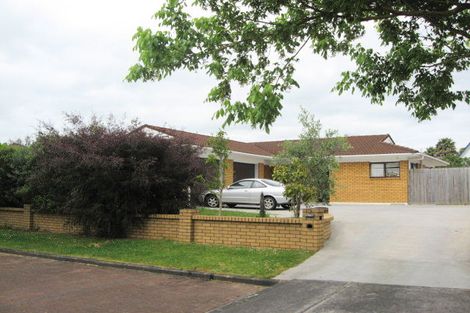 Photo of property in 3 Aztec Place, Conifer Grove, Takanini, 2112