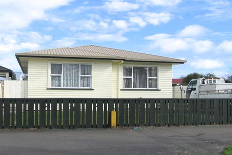 Photo of property in 220 Ruahine Street, Roslyn, Palmerston North, 4414