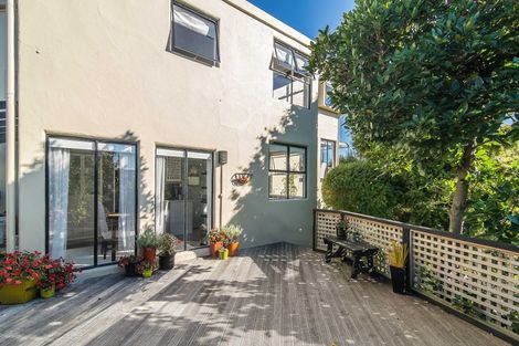 Photo of property in 377 Kapiti Road, Paraparaumu Beach, Paraparaumu, 5032