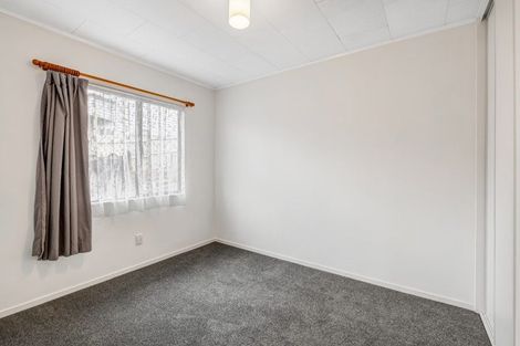 Photo of property in 1/25 Jumento Place, Unsworth Heights, Auckland, 0632