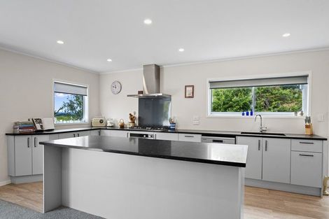 Photo of property in 812 Inland Road, Helensville, 0875