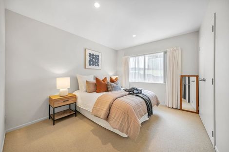 Photo of property in 16 Leafield Crescent, Henderson, Auckland, 0612