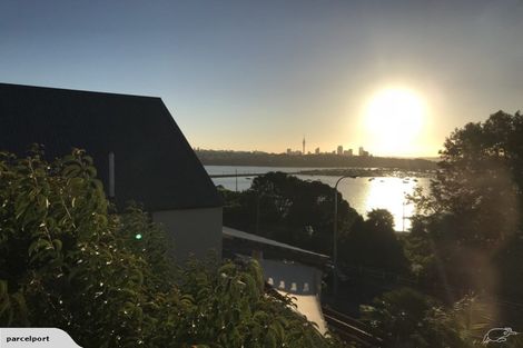 Photo of property in 38 Ngaiwi Street, Orakei, Auckland, 1071