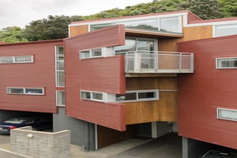 Photo of property in 15a Onslow Road, Khandallah, Wellington, 6035