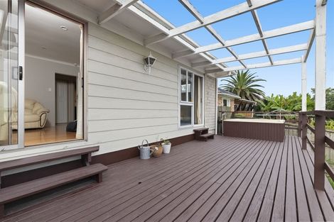 Photo of property in 8 Collingwood Road, Waiuku, 2123