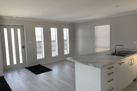 Photo of property in 180 Te Okuroa Drive, Papamoa, 3118