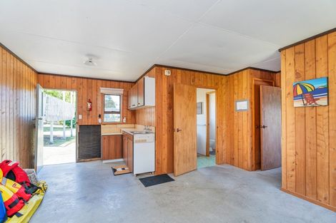 Photo of property in 45 Oyster Drive, Cooks Beach, Whitianga, 3591