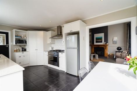 Photo of property in 44 Hargest Crescent, Saint Kilda, Dunedin, 9012