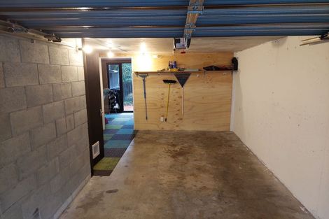 Photo of property in 13/10 Pitarua Street, Thorndon, Wellington, 6011