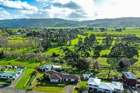 Photo of property in 73 Fergusson Street, Woodville, 4920