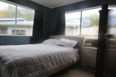 Photo of property in 4 Atherstone Lane, Belmont, Lower Hutt, 5010