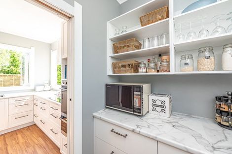 Photo of property in 2 Godwin Crescent, College Estate, Whanganui, 4500