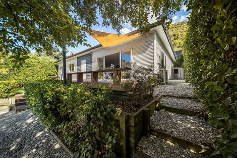 Photo of property in 47 Mcchesney Road, Arthurs Point, Queenstown, 9371
