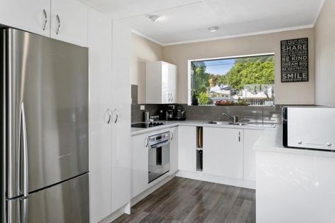 Photo of property in 4 Newberry Place, Richmond Heights, Taupo, 3330