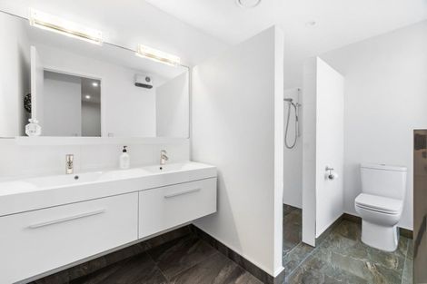 Photo of property in 60 Karewa Parade, Papamoa Beach, Papamoa, 3118