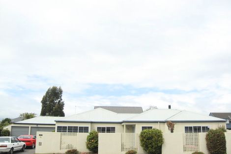 Photo of property in 96 Regency Crescent, Redwood, Christchurch, 8051