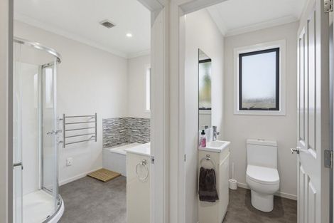 Photo of property in 56 Waterstone Avenue, Paraparaumu, 5032