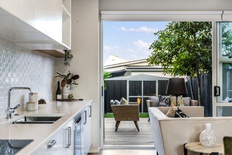 Photo of property in 6 Touhou Road, Hobsonville, Auckland, 0616