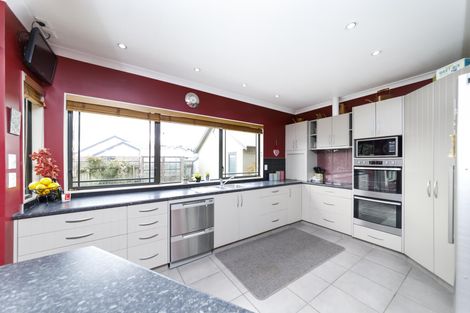 Photo of property in 172 Kelvin Grove Road, Kelvin Grove, Palmerston North, 4414