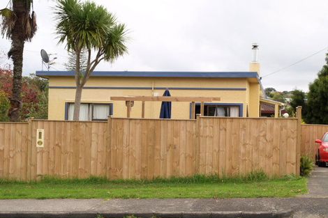 Photo of property in 2/127 Moore Street, Howick, Auckland, 2014