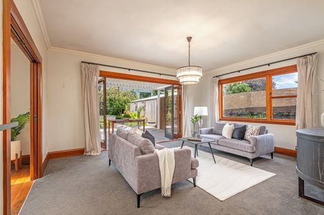 Photo of property in 10 Saint Johns Avenue, Palmerston North, 4414