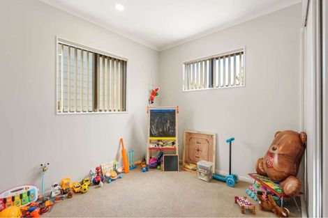 Photo of property in 4 Tribute Loop, Takanini, 2112