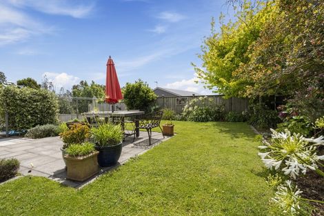 Photo of property in 48a Nevada Drive, Merrilands, New Plymouth, 4312