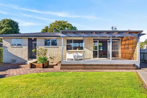 Photo of property in 15 Rata Street, Taradale, Napier, 4112