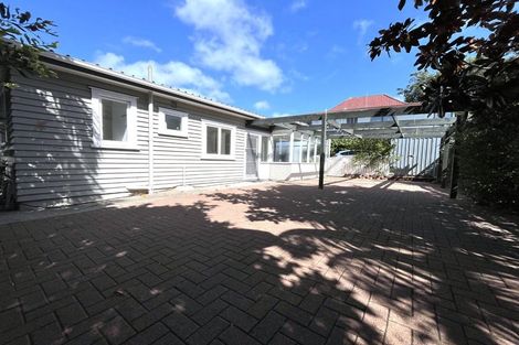 Photo of property in 26 Bucklands Beach Road, Bucklands Beach, Auckland, 2012