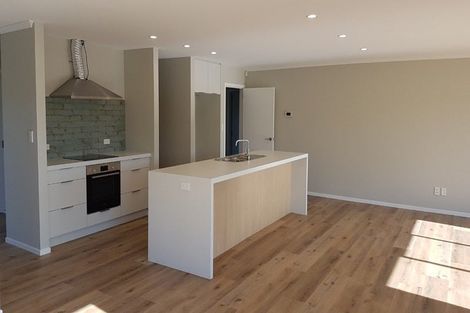 Photo of property in 14 Omaka Place, Aotea, Porirua, 5024