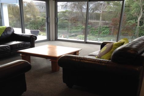 Photo of property in 23 Athol Terrace, Upper Riccarton, Christchurch, 8041