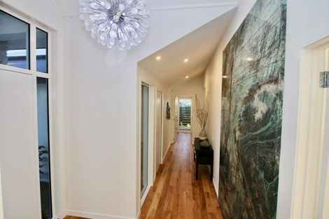 Photo of property in 7 Capstan Crescent, Whitianga, 3510