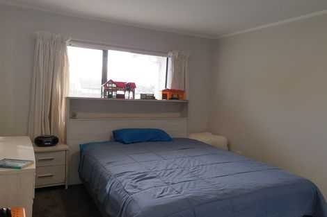 Photo of property in 8 Voyager Way, Whitby, Porirua, 5024