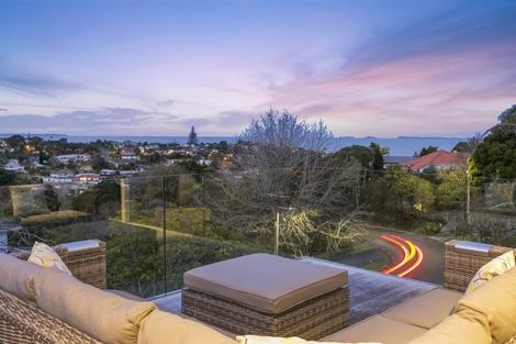 Photo of property in 1/60 Penzance Road, Mairangi Bay, Auckland, 0630