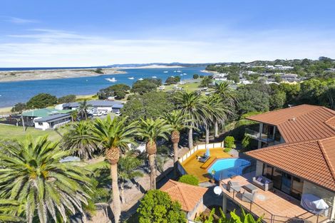 Photo of property in 4 Doris Street, Mangawhai Heads, Mangawhai, 0505