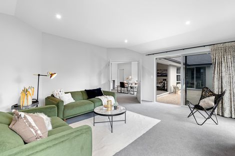 Photo of property in 15 Caledonia Drive, Mosgiel, 9024