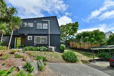 Photo of property in 21 Elliston Crescent, Stanmore Bay, Whangaparaoa, 0932