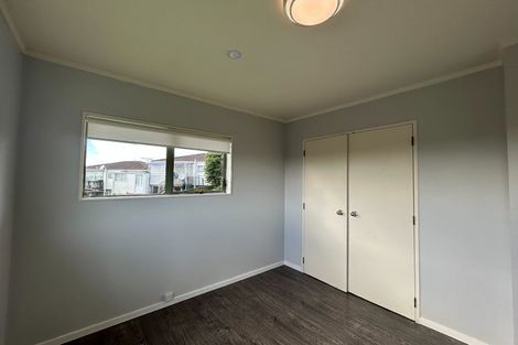 Photo of property in 2/101 Manuka Road, Bayview, Auckland, 0629