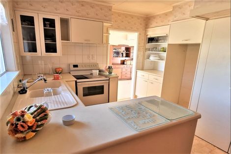 Photo of property in 8 Kukupa Grove, Heretaunga, Upper Hutt, 5018