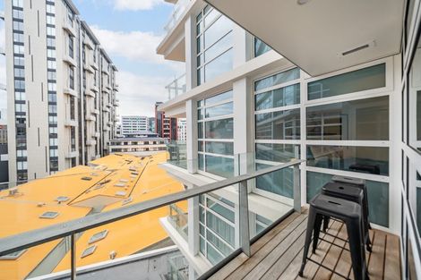 Photo of property in Pinnacle Apartments, E605/160 Victoria Street, Te Aro, Wellington, 6011